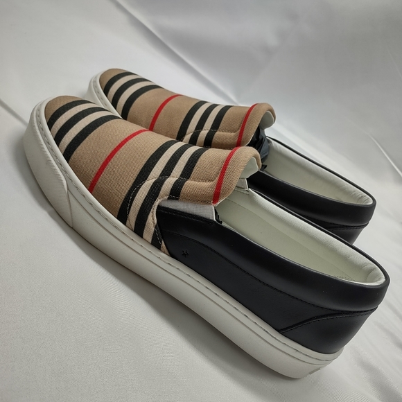 Burberry Thompson Stripe Icon Men's Sneaker - Picture 5 of 11